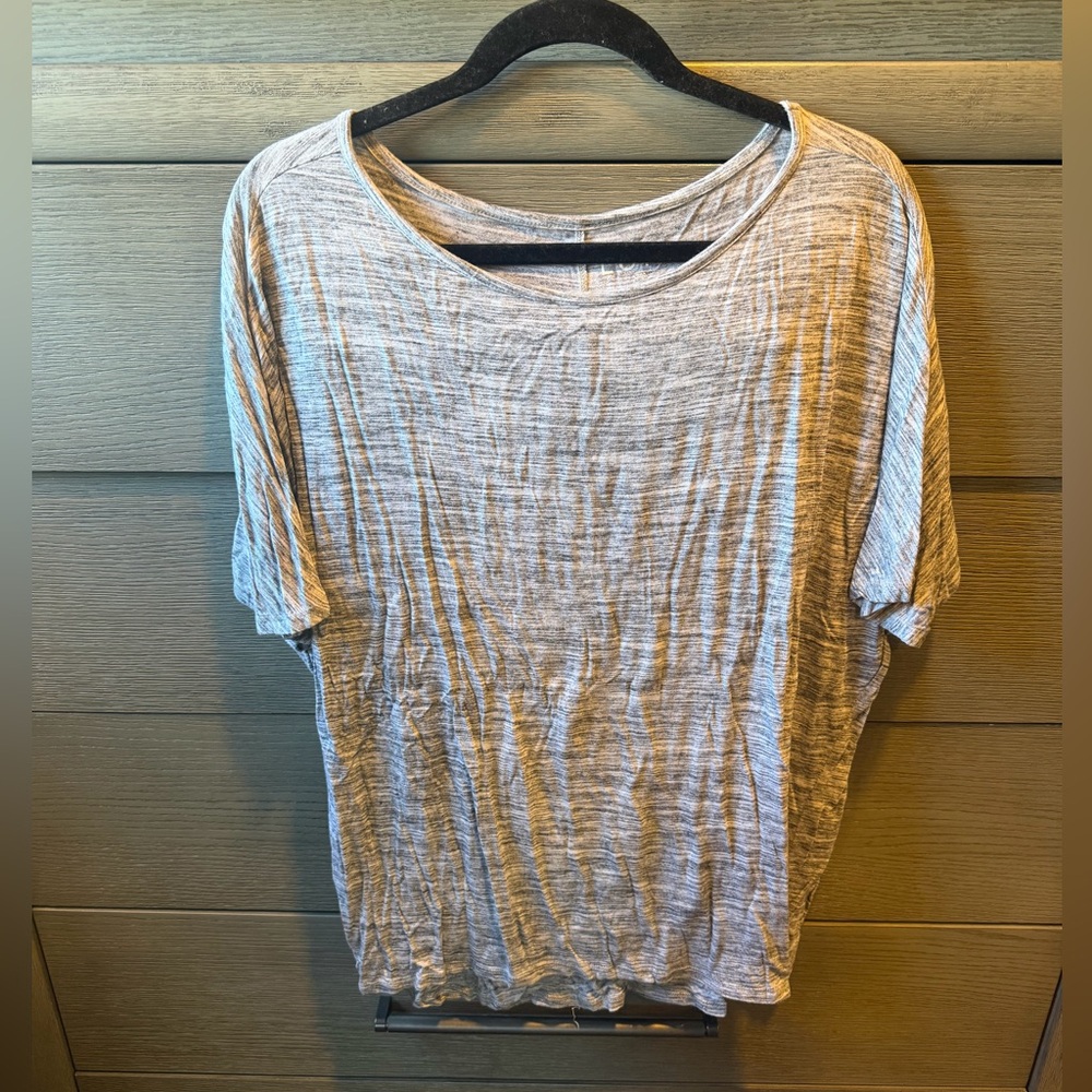 LOFT Casual Gray Top Size Large